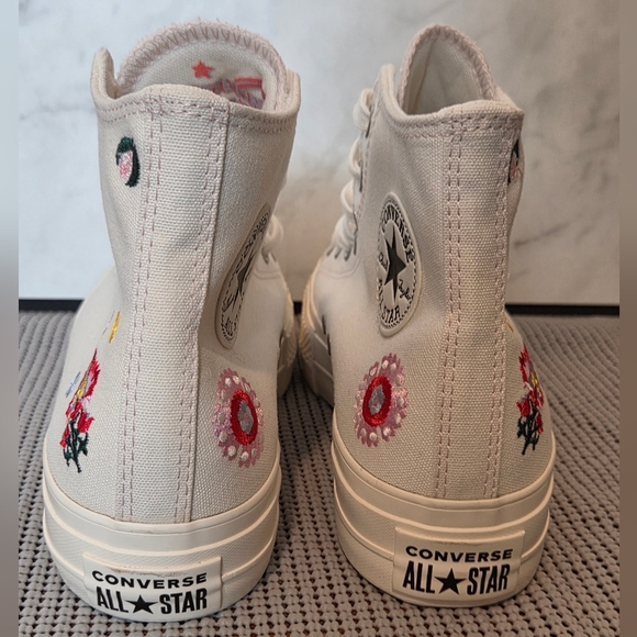 Converse Chuck Taylor All Star Hi Lift Floral Embroidery Women Sneaker Shoes 9 - Picture 8 of 9